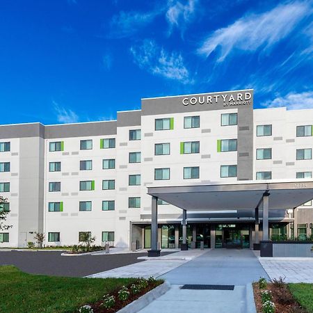 Отель Courtyard By Marriott Tampa Northwest/Veterans Expressway West Chase Экстерьер фото